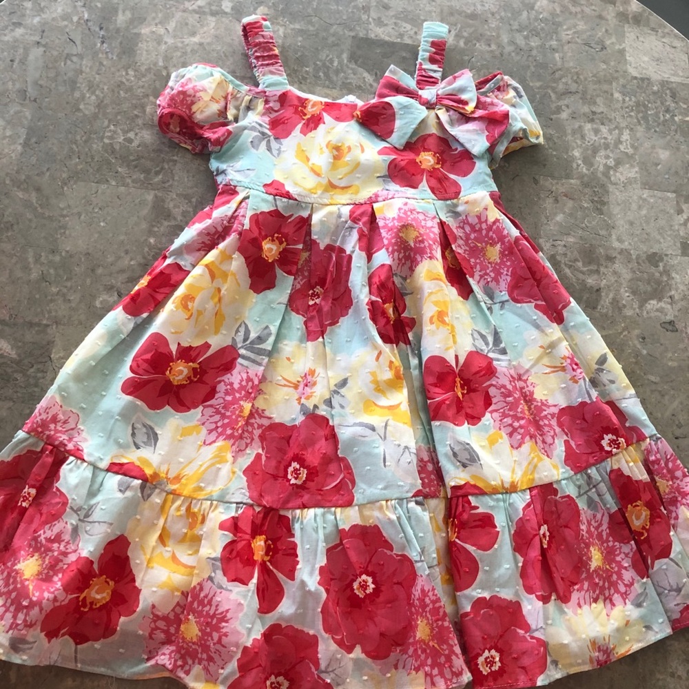 💕 Girl floral dress - brand new - size 6